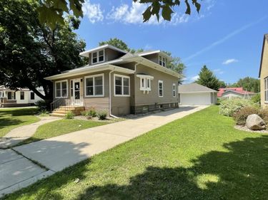 1011 6th Avenue, Mountain Lake, MN 56159