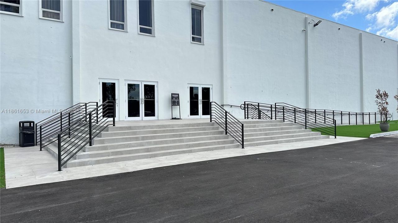 17801 NW 2nd Ave, Unit Suite 201, Miami Gardens, FL 33169 Photo