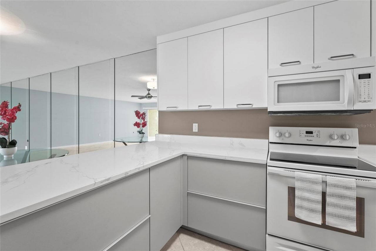 4660 Ocean Boulevard, Unit Q1, Sarasota, FL 34242 Photo