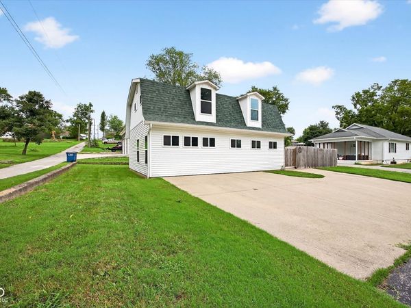 901 25th Street, Bedford, IN 47421