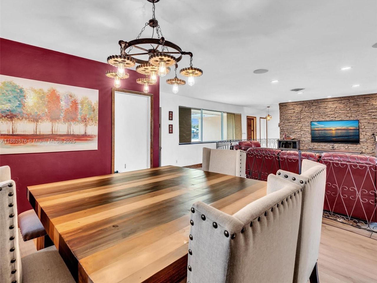 20350 Highland Lakes Blvd, Miami, FL 33179 Photo