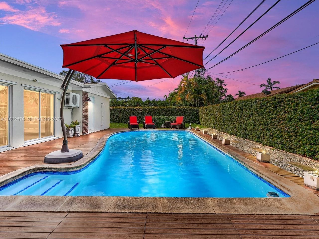 20350 Highland Lakes Blvd, Miami, FL 33179 Photo