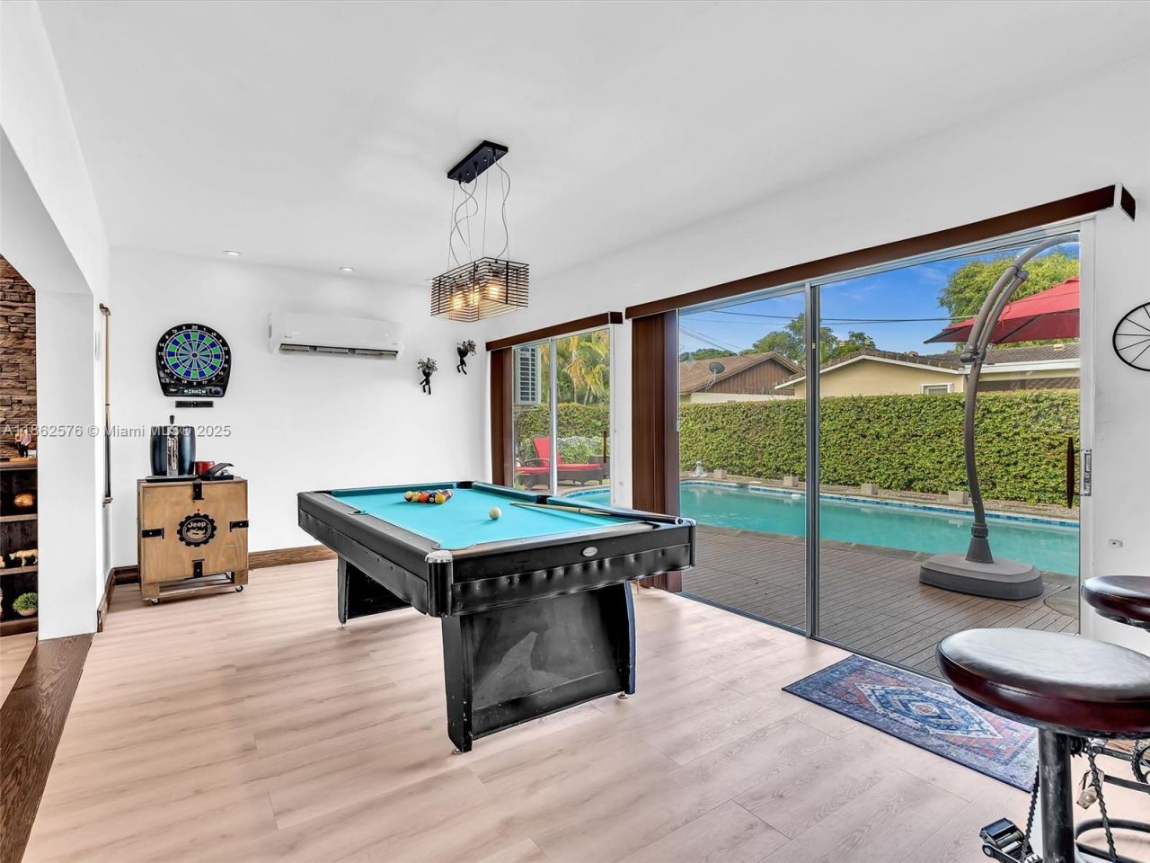 20350 Highland Lakes Blvd, Miami, FL 33179 Photo