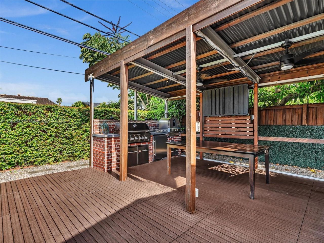 20350 Highland Lakes Blvd, Miami, FL 33179 Photo