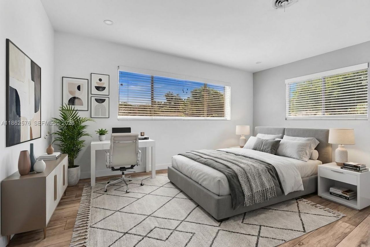 20350 Highland Lakes Blvd, Miami, FL 33179 Photo