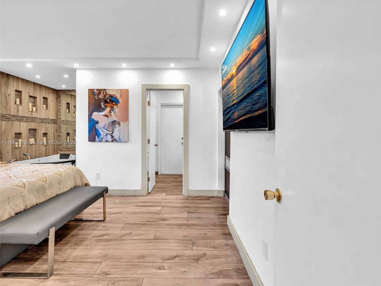 20350 Highland Lakes Blvd, Miami, FL 33179 Photo