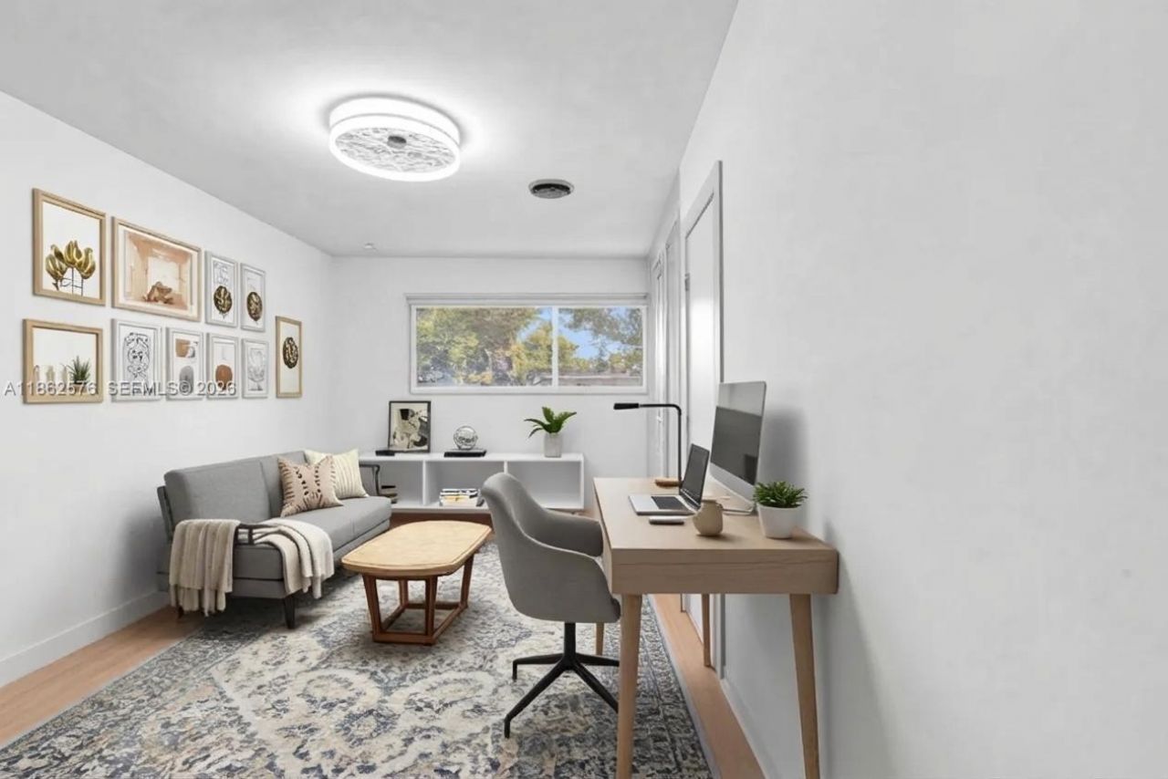 20350 Highland Lakes Blvd, Miami, FL 33179 Photo