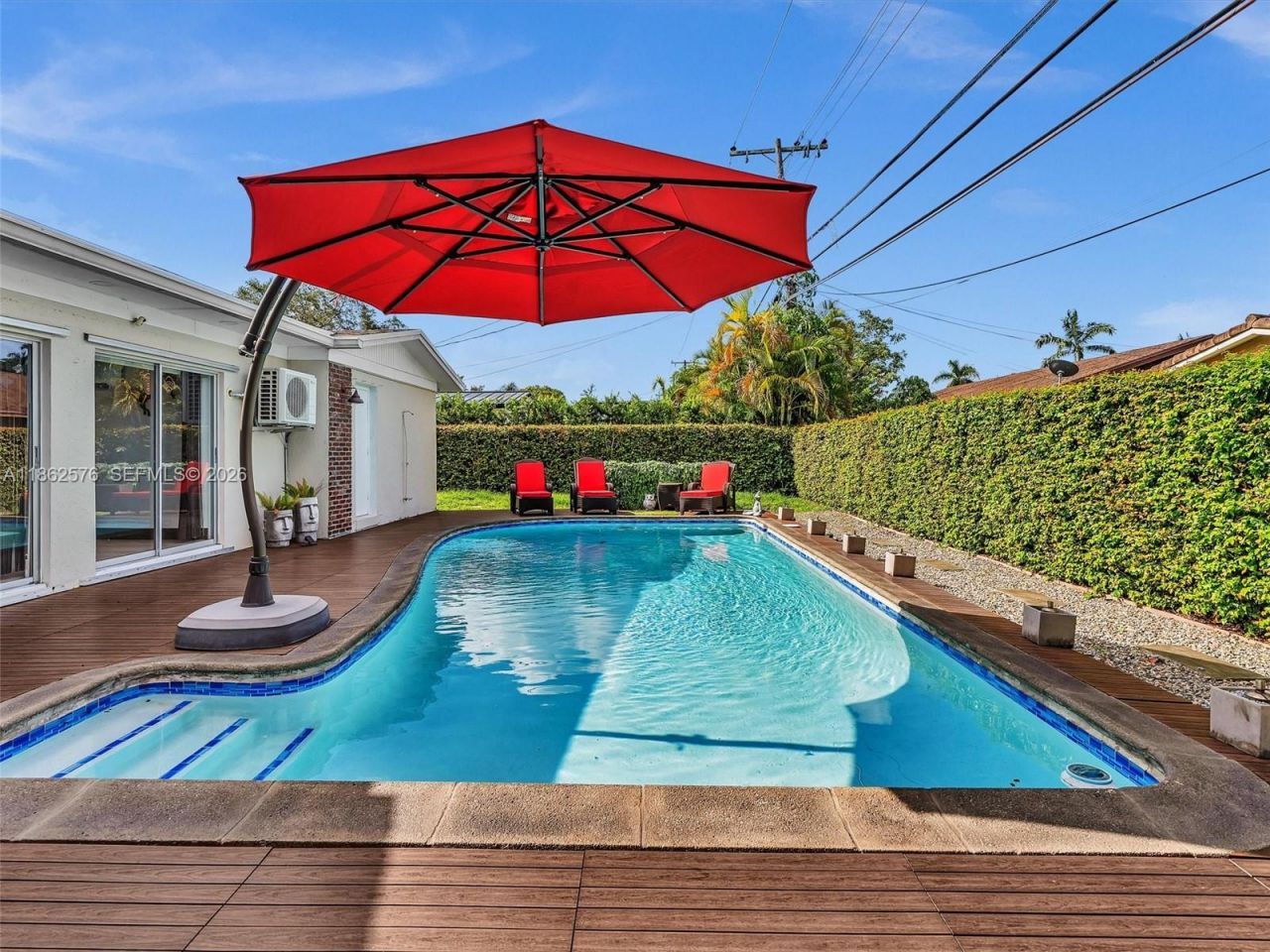 20350 Highland Lakes Blvd, Miami, FL 33179 Photo