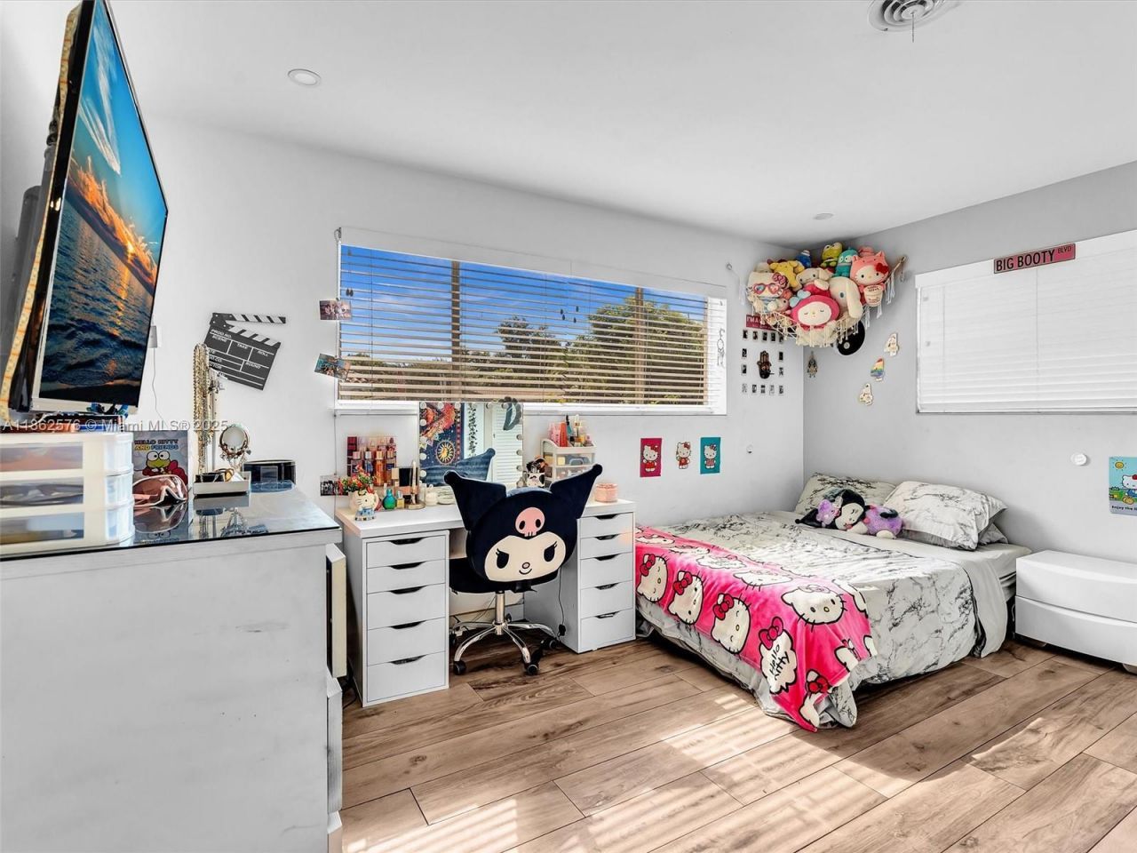 20350 Highland Lakes Blvd, Miami, FL 33179 Photo