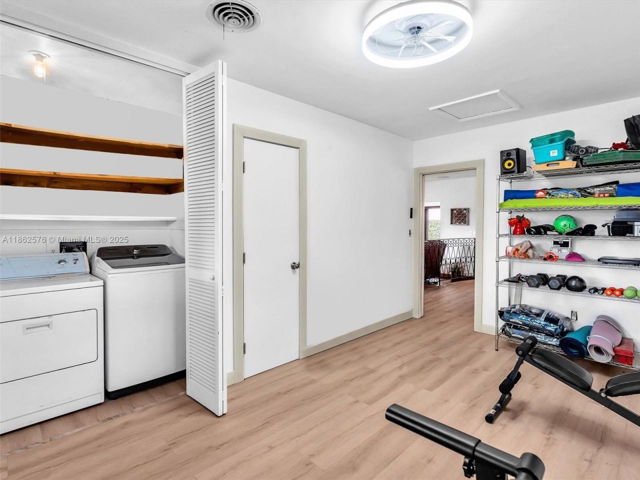 20350 Highland Lakes Blvd, Miami, FL 33179 Photo