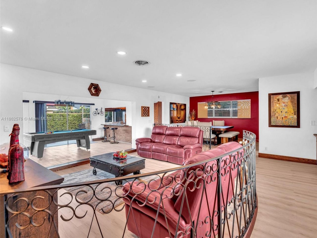 20350 Highland Lakes Blvd, Miami, FL 33179 Photo