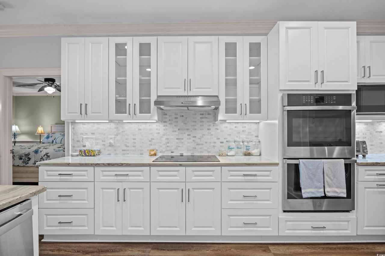 16 Gray Fox Loop Photo 15