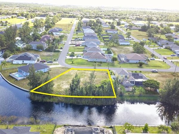 3512 NE 21st PL, CAPE CORAL, FL 33909