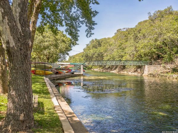 1070 Hayselton, New Braunfels, TX 78130