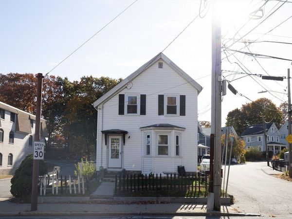 108 High St, Dedham, MA 02026