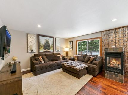 1575 Crystal Air Drive, South Lake Tahoe, CA 96150 Photo