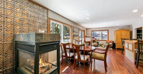 1575 Crystal Air Drive, South Lake Tahoe, CA 96150 Photo