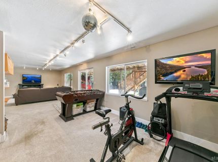 1575 Crystal Air Drive, South Lake Tahoe, CA 96150 Photo