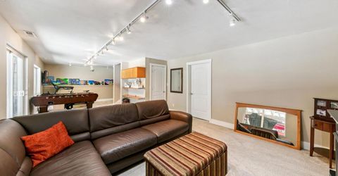 1575 Crystal Air Drive, South Lake Tahoe, CA 96150 Photo