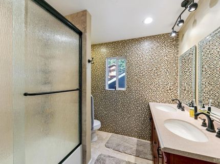 1575 Crystal Air Drive, South Lake Tahoe, CA 96150 Photo