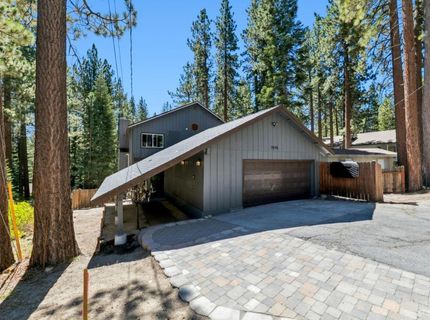 1575 Crystal Air Drive, South Lake Tahoe, CA 96150 Photo