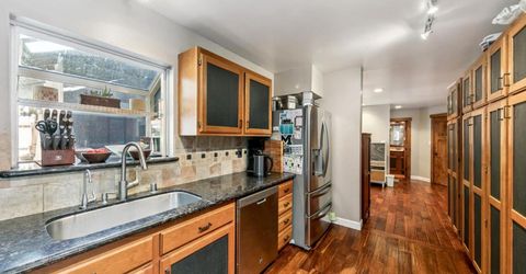 1575 Crystal Air Drive, South Lake Tahoe, CA 96150 Photo