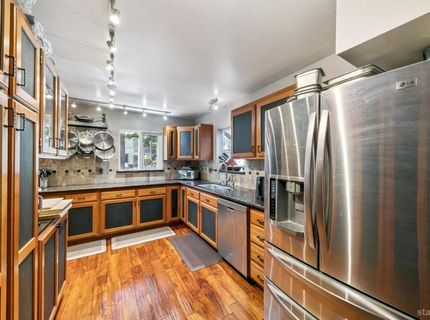 1575 Crystal Air Drive, South Lake Tahoe, CA 96150 Photo