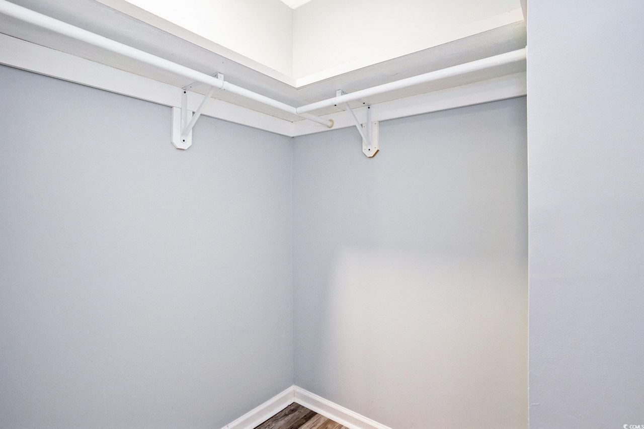 850 Fairway Dr. Photo 14