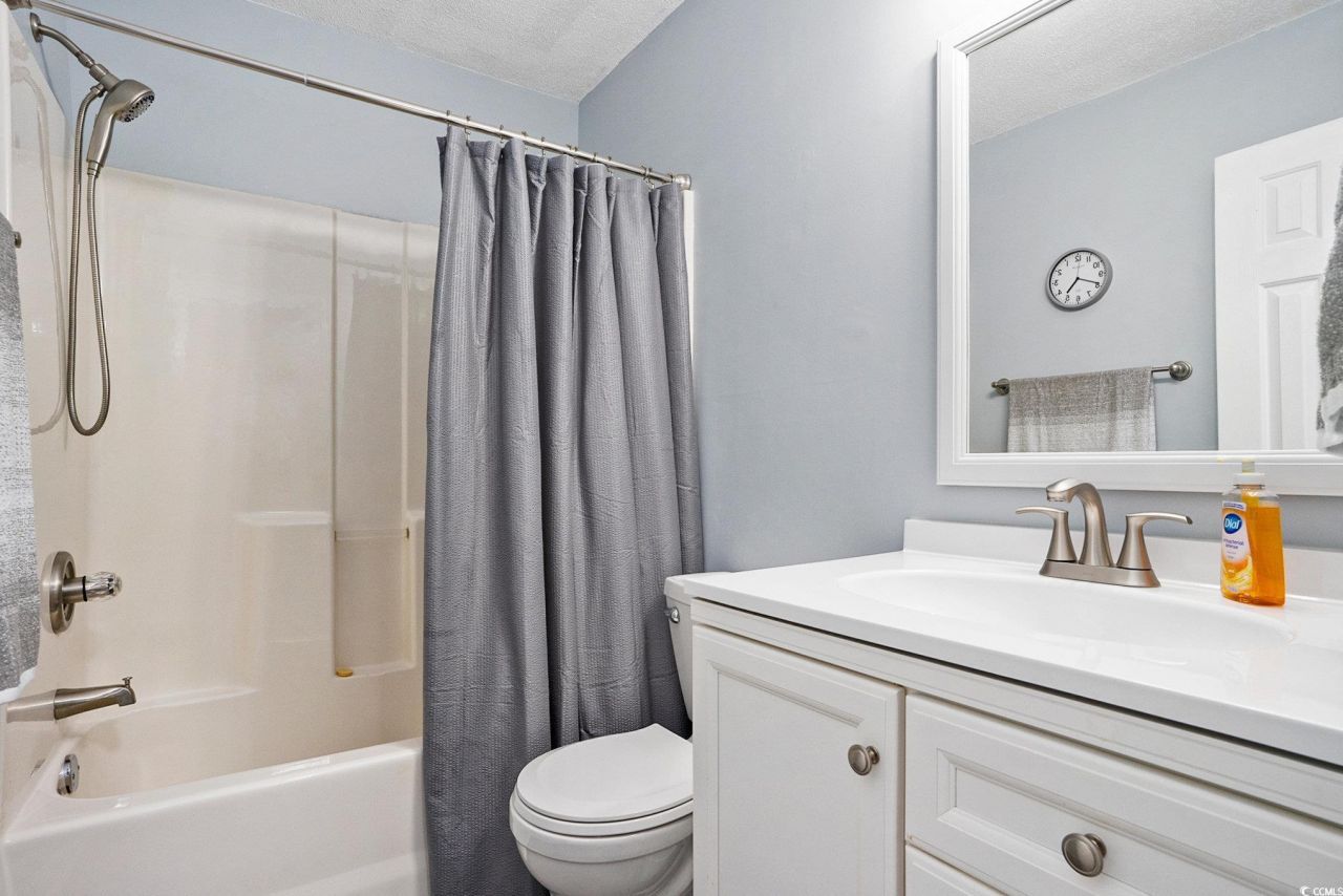 850 Fairway Dr. Photo 17