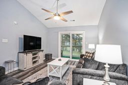 850 Fairway Dr. photo 4