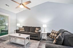 850 Fairway Dr. photo 4