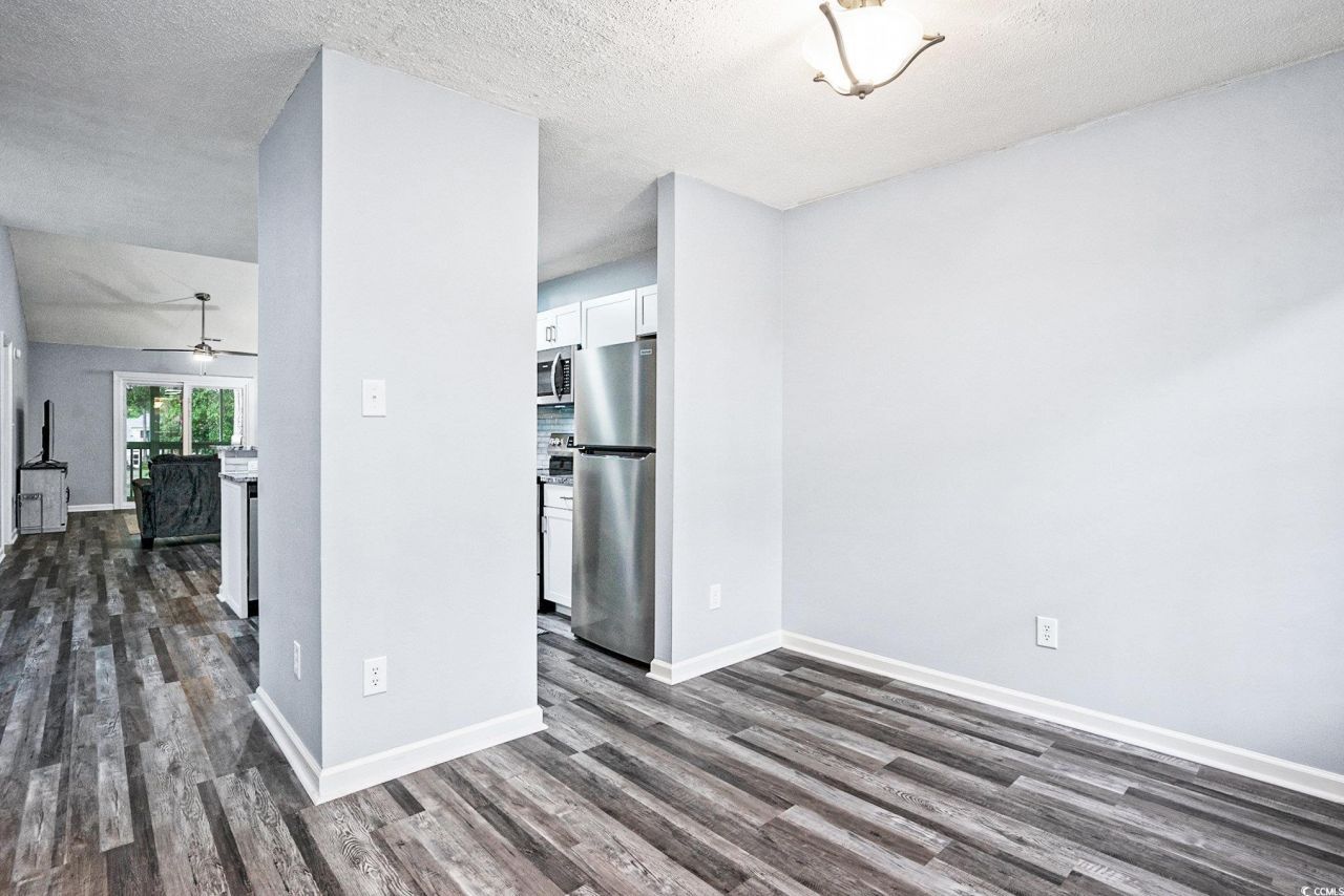 850 Fairway Dr. Photo 7