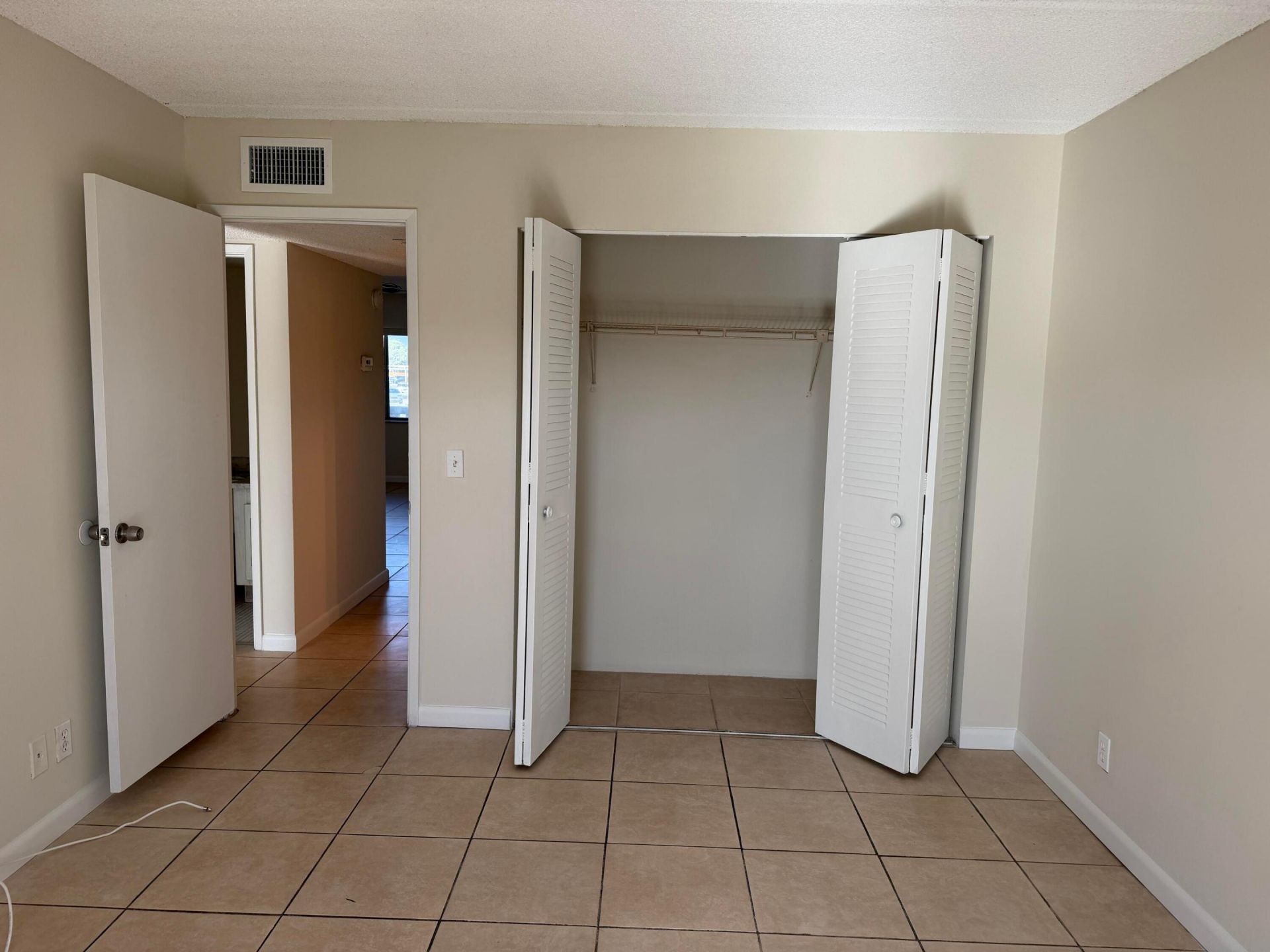 500 Village Green Circle W, Unit 212, Palm Springs, FL 33461 Photo