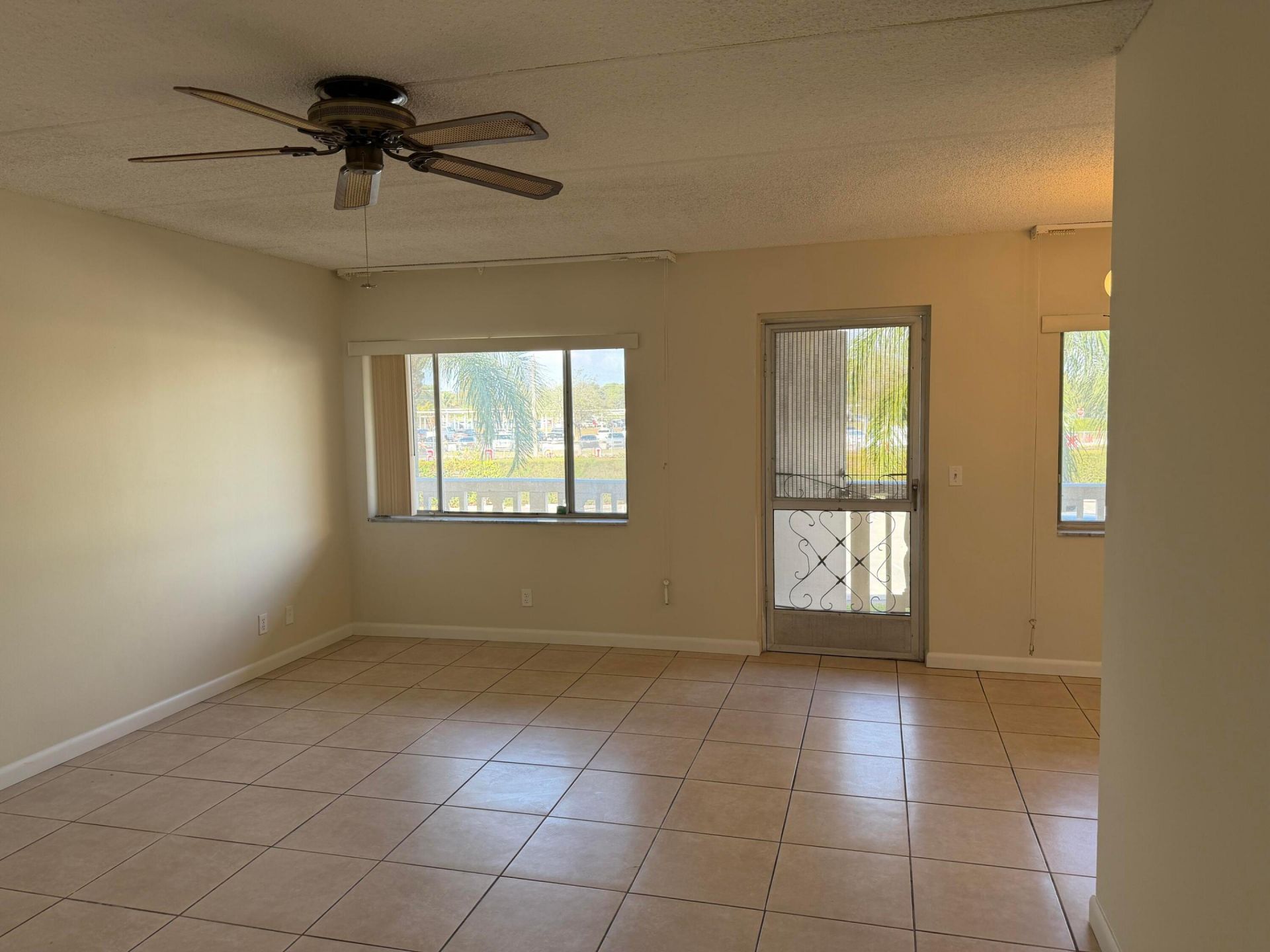 500 Village Green Circle W, Unit 212, Palm Springs, FL 33461 Photo