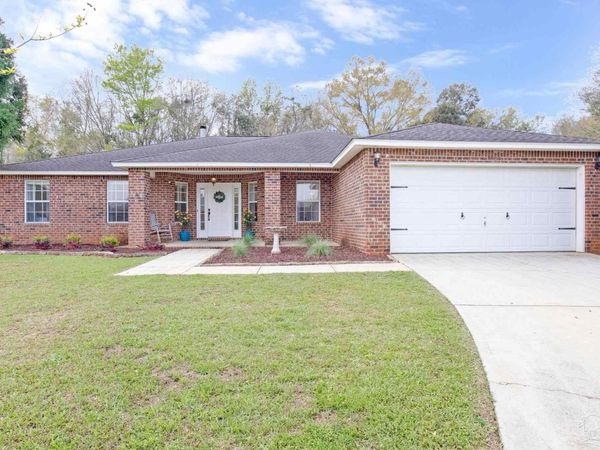 4685 Hilarita Cir, Pace, FL 32571