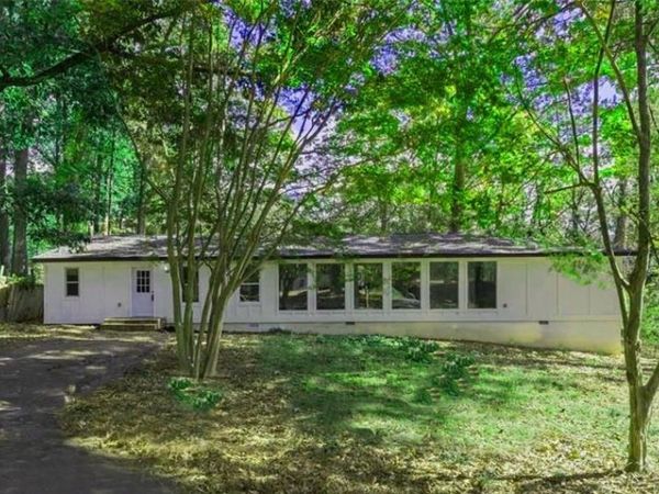 5928 Dogwood Drive SE, Acworth, GA 30102