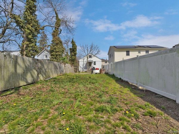 692 Beck Street, Hempstead, NY 11553