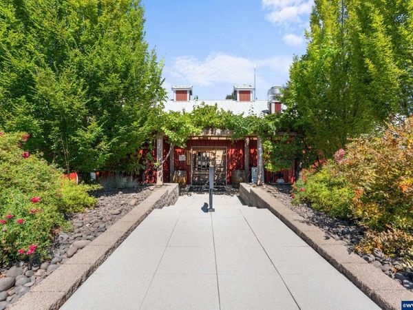 21338 Oak Ln, Aurora, OR 97002