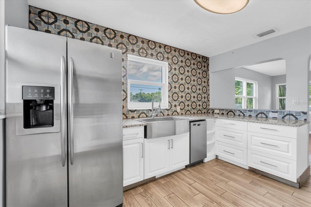 1101 28th Street N, Saint Petersburg, FL 33713 Photo