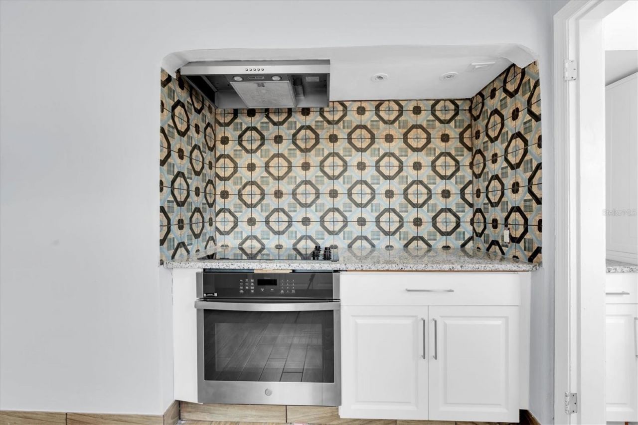 1101 28th Street N, Saint Petersburg, FL 33713 Photo