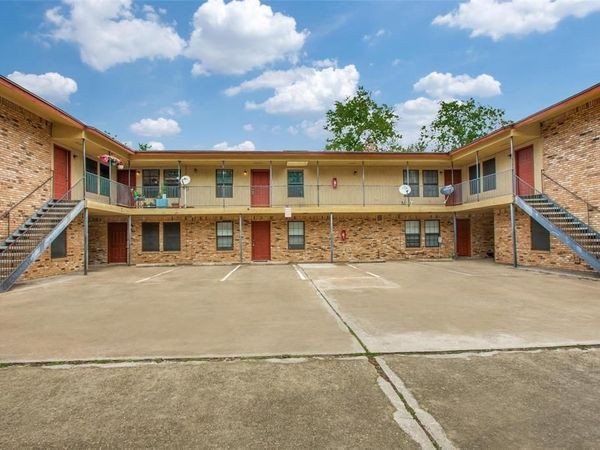 1108 N Elm Street, Unit 6, Denton, TX 76201