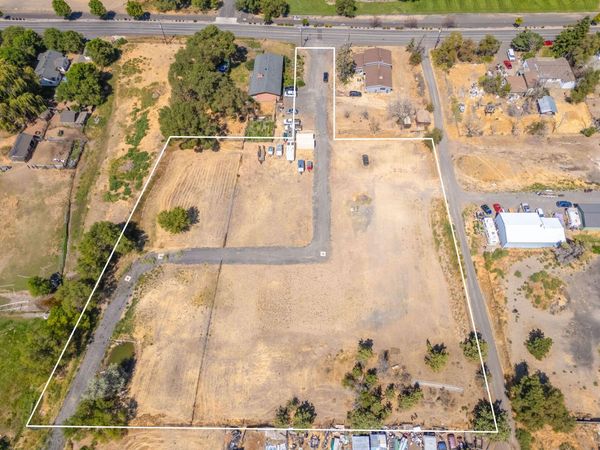 SW Fairgrounds Rd, Unit Lot 00200, Madras, OR 97741