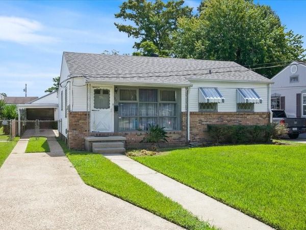 1301 N HULLEN Street, Metairie, LA 70001