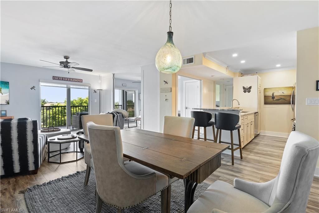 555 Park Shore Dr, Unit B513, Naples, FL 34103 Photo