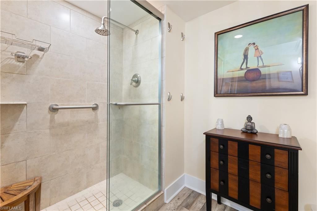 555 Park Shore Dr, Unit B513, Naples, FL 34103 Photo