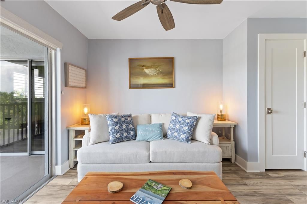 555 Park Shore Dr, Unit B513, Naples, FL 34103 Photo