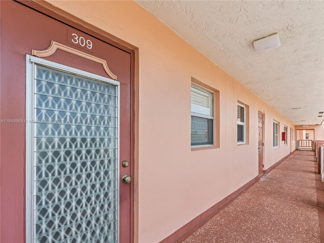 9460 Sunrise Lakes Blvd, Unit 309, Sunrise, FL 33322 Photo