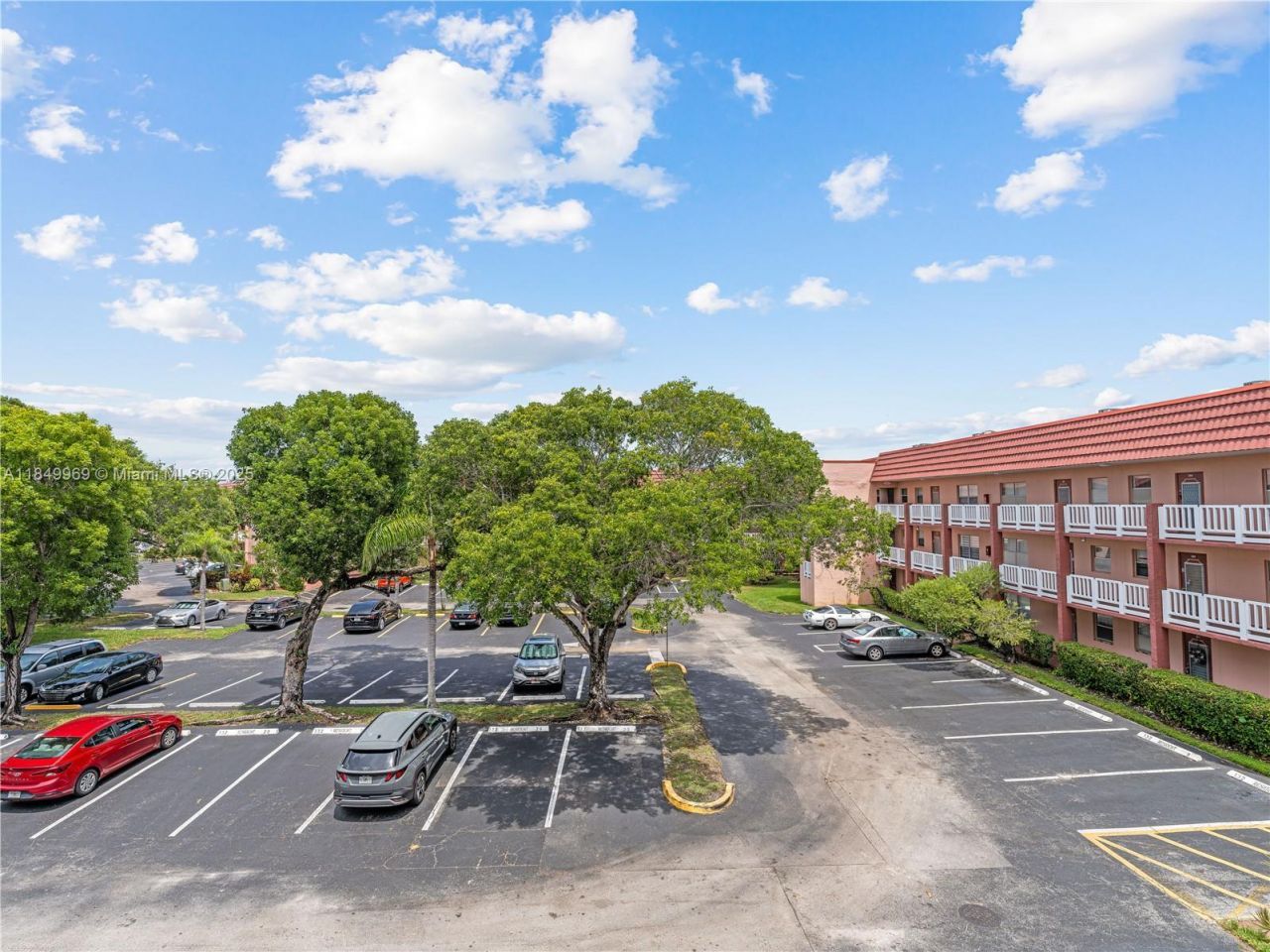 9460 Sunrise Lakes Blvd, Unit 309, Sunrise, FL 33322 Photo