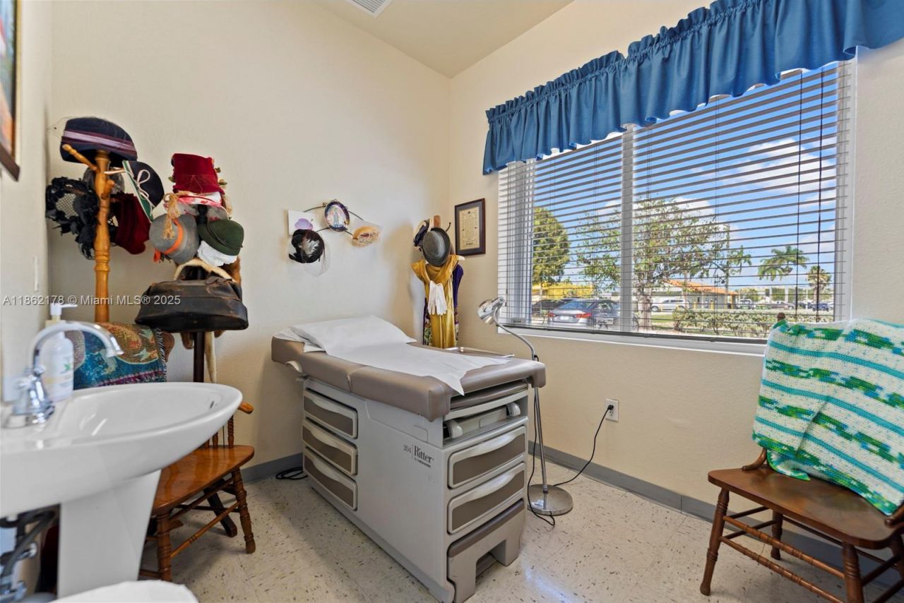 45 NW 4th St, Homestead, FL 33030 Photo