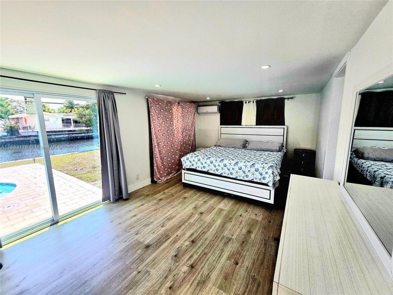 1430 NE 53rd Ct, Fort Lauderdale, FL 33334 Photo